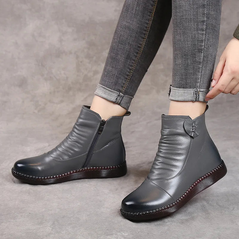 Bota Feminina de Couro Casual Heart