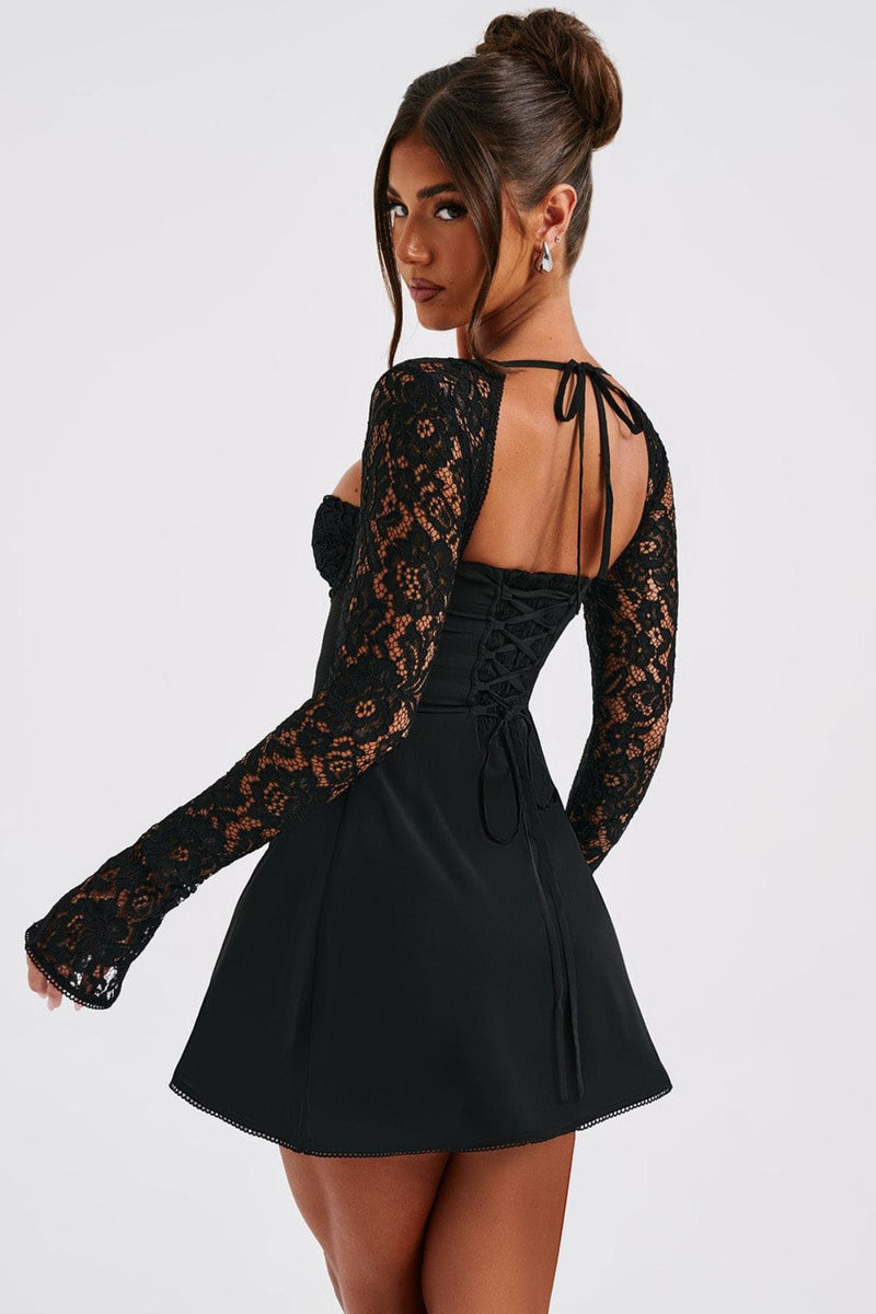 Vestido Noir Romance